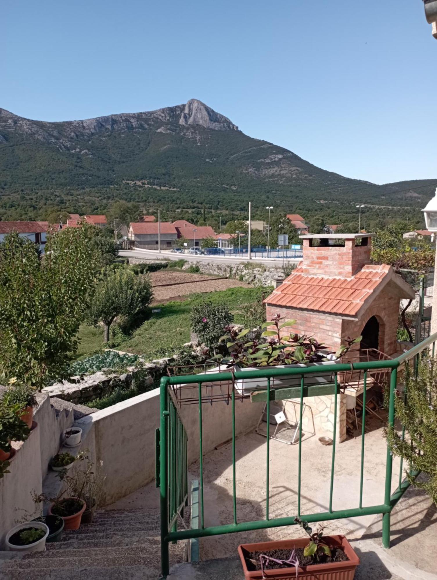 Luce Apartment Kijevo Exterior photo